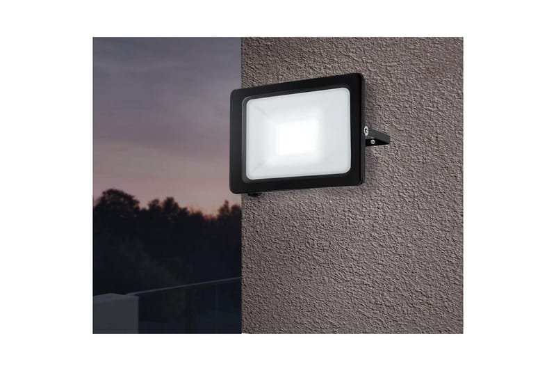 Veggstrålekaster utendørsbelysning Eglo Faedo 3 102W, svart - Svart - Hage - Utemiljø - Entré - Entrébelysning