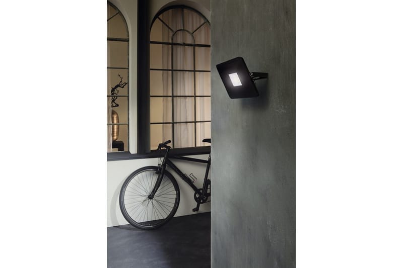 Veggstrålkaster Utebelysning Eglo Faedo 3 50W, Svart - Svart - Hage - Utemiljø - Entré - Entrébelysning