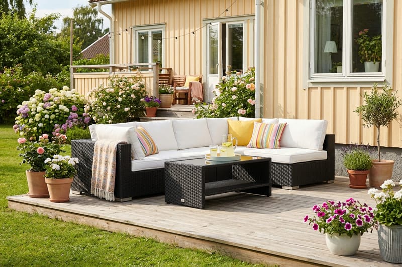 Bahamas utendørs loungegruppe 5-seters med vendbar sjeselong og bord med hylle - Svart - Hage - Utemiljø - Veranda & terrasse - Verandamøbler