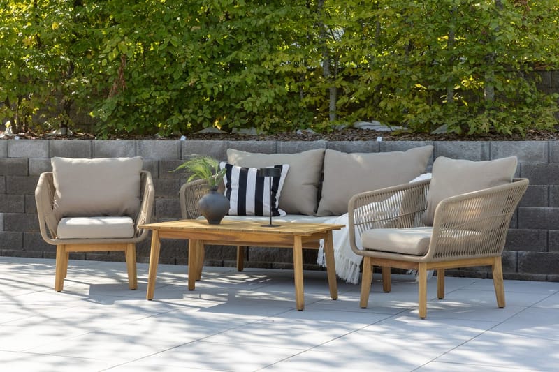 Chania sofagruppe 2-seters sofa + 2 lenestoler med bord utendørs, Brun