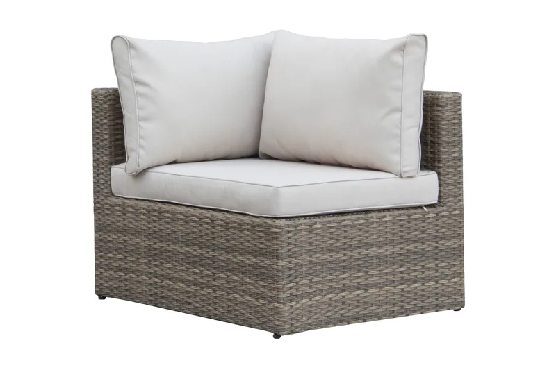 Dramilo loungegruppe i kunstrotting med bord og puter - Beige - Hage - Utemiljø - Veranda & terrasse - Verandamøbler