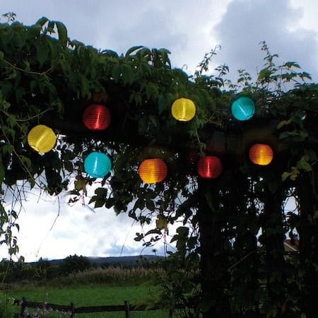 Festival solcellelyslenke - flerfarget - Hage - Utemiljø - Veranda & terrasse - Verandabelysning