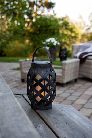 Flame Black lykt 15 cm - svart - Hage - Utemiljø - Veranda & terrasse - Verandabelysning