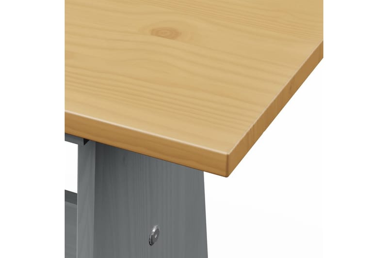 Hagesofagruppe 3 deler honningbrun og grå heltre furu - Grå - Hage - Utemiljø - Veranda & terrasse - Verandamøbler