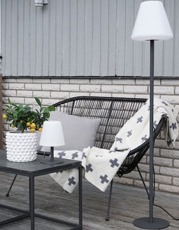 Kreta bordlampe 16 cm - hvit og svart - Hage - Utemiljø - Veranda & terrasse - Verandabelysning