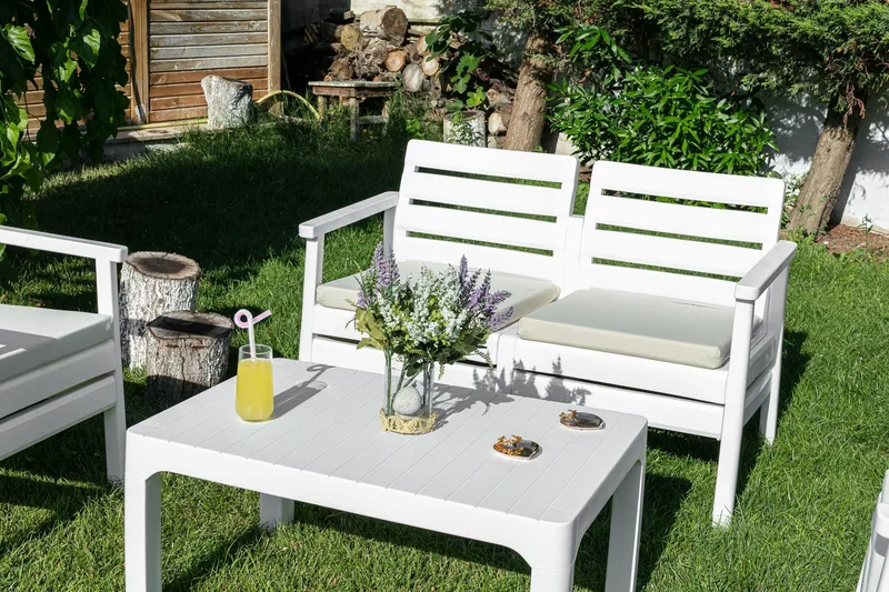 Momira Loungegruppe utendørs - Hvit - Hage - Utemiljø - Veranda & terrasse - Verandamøbler