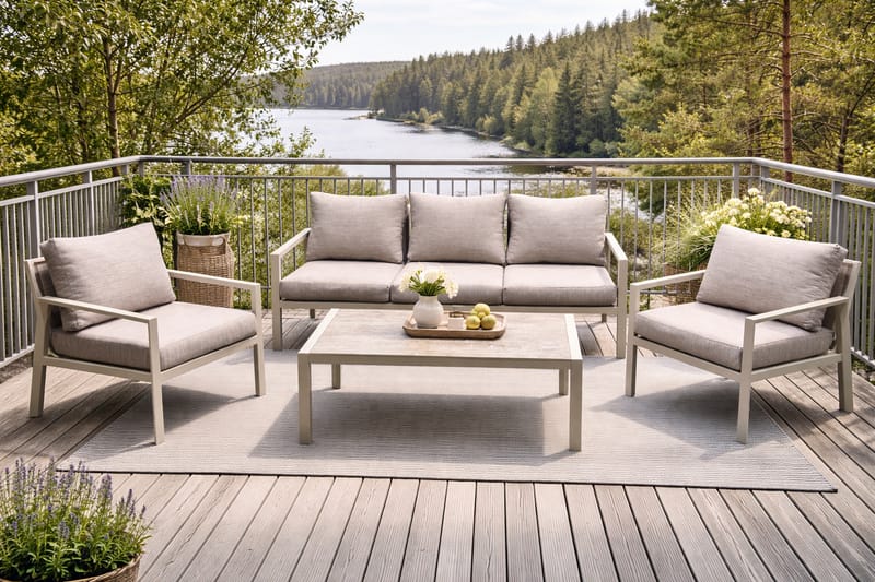 Palermo Hagemøbelgruppe Sofagruppe: 3-seter sofa, 2 lenestoler, sofabord - Beige - Hage - Utemiljø - Veranda & terrasse - Verandamøbler