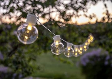 Partaj lysslynge - transparent med hvit kabel - Hage - Utemiljø - Veranda & terrasse - Verandabelysning