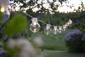 Partaj lysslynge - transparent med hvit kabel - Hage - Utemiljø - Veranda & terrasse - Verandabelysning