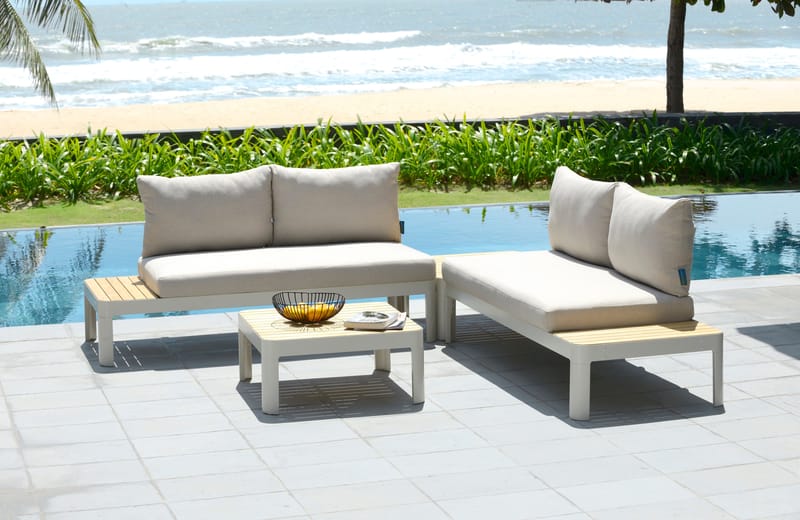 Portals Modulsett 2× 2-seter sofaer + sofabord - Korallsand - Hage - Utemiljø - Veranda & terrasse - Verandamøbler