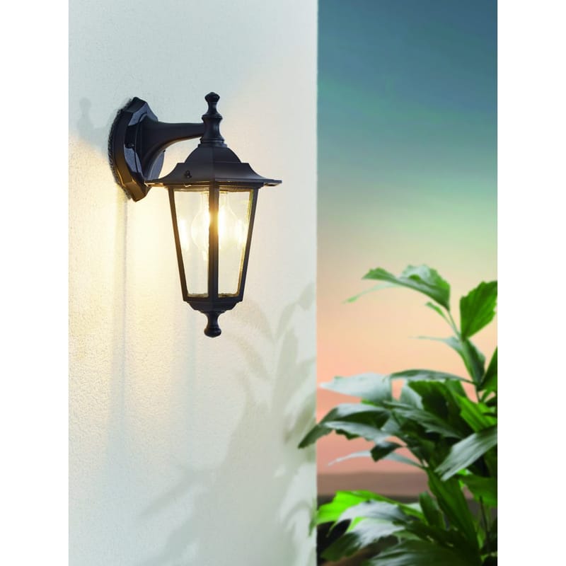 Utvendig vegglampe Laterna - Nedoverrettet - Hage - Utemiljø - Entré - Entrébelysning