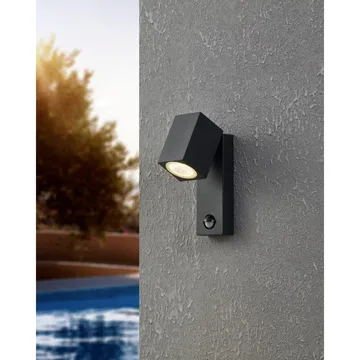 Utvendig vegglampe Sakeda med sensor - Antrasitt - Hage - Utemiljø - Entré - Entrébelysning