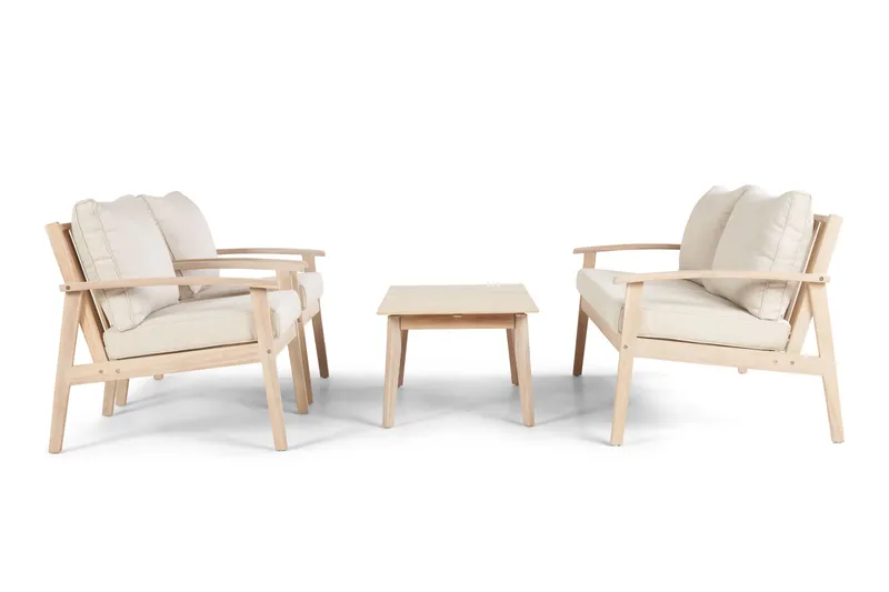 Wagnera liten sofagruppe for utendørsbruk – 2-seters sofa med 2 lenestoler og salongbord i akasietre - Beige - Hage - Utemiljø - Veranda & terrasse - Verandamøbler