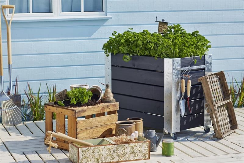Cubic blomsterkasse 87x50x70 cm med stålhjørne og hjul - Hagemøbler - Øvrig utendørs - Tilbehør utendørs - Hagekrukker