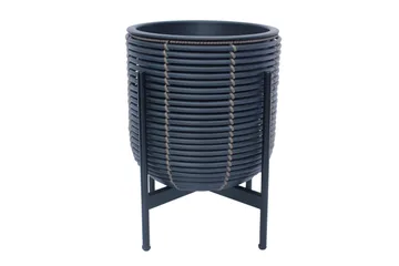 Wicker Blomsterkrukke på stativ 30x30xH38 cm Svart - Hagemøbler - Øvrig utendørs - Tilbehør utendørs - Hagekrukker