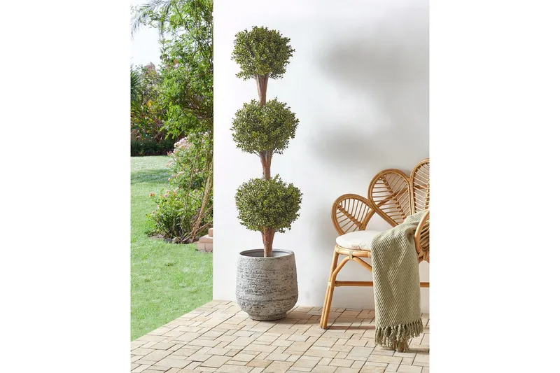 Konstgjord växt Beliani Buxus Ball Tree 35x35x120 cm Green||Dark colored wood - Innredning - Kunstige planter