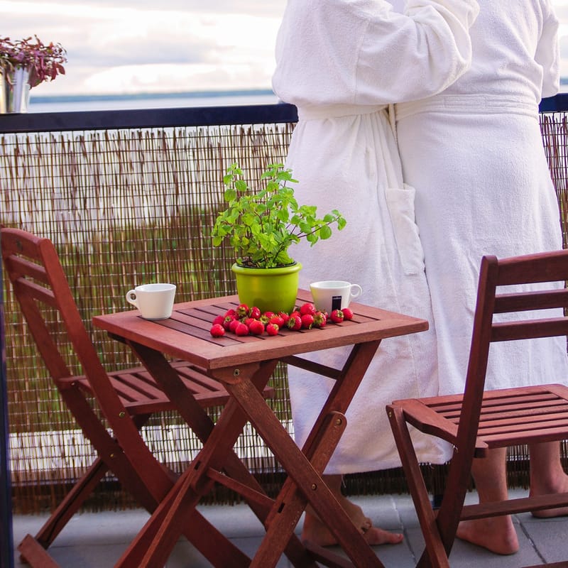 Bord HOME4YOU Rouen 50x50x68 cm meranti - brun - Hagemøbler - Balkong - Balkongmøbler - Balkongbord