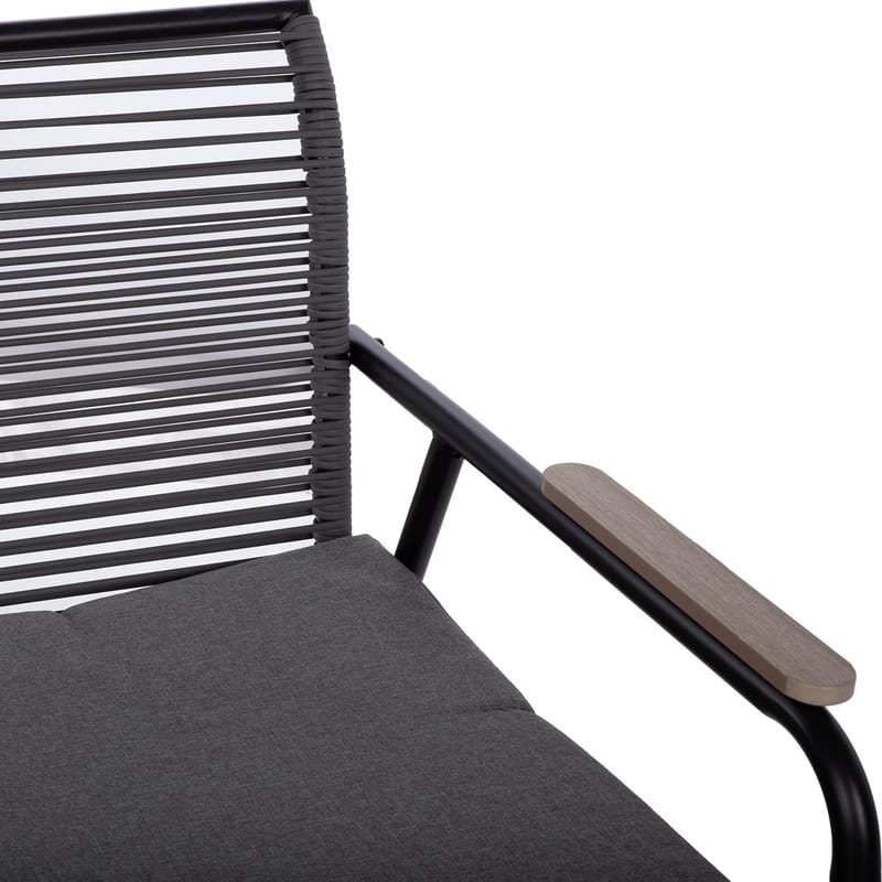 Hagemøbelsett HOME4YOU Macos bord, sofa og 2 stoler Grå/svart - Grå/svart - Hagemøbler - Balkong - Balkongmøbler - Balkonggrupper