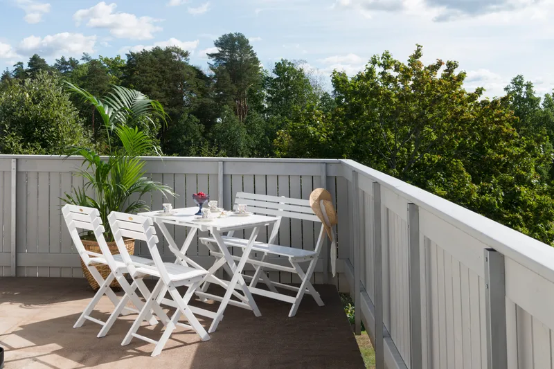 Kafébord Hillerstorp Åre Hvit 95 x 72 cm - Hvit - Hagemøbler - Balkong - Balkongmøbler - Balkongbord