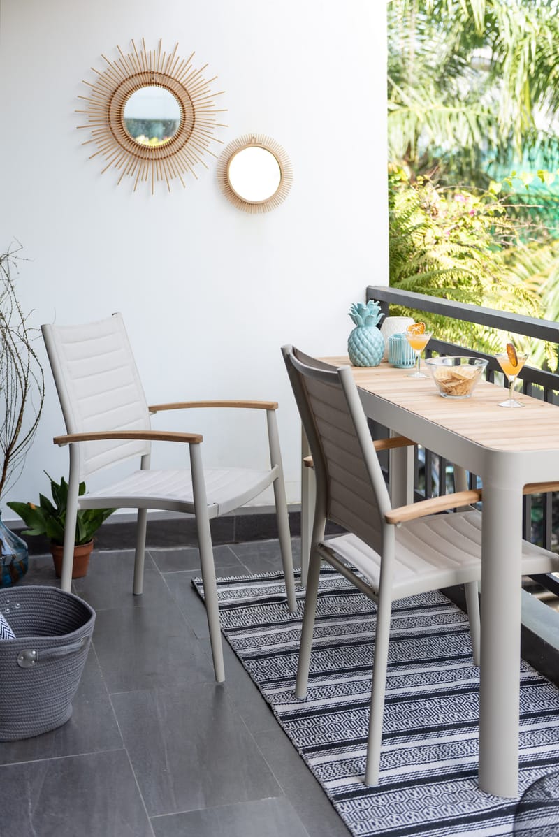 Portals Balkongsett bord + 2 carverstoler - Lys Ecru/Korallsand - Hagemøbler - Balkong - Balkongmøbler - Balkonggrupper