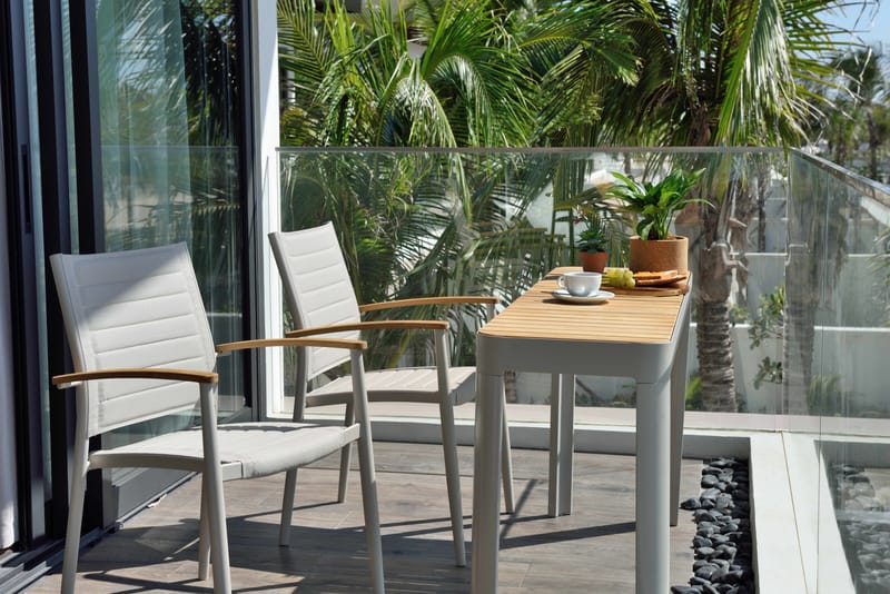 Portals Balkongsett bord + 2 carverstoler - Lys Ecru/Korallsand - Hagemøbler - Balkong - Balkongmøbler - Balkonggrupper