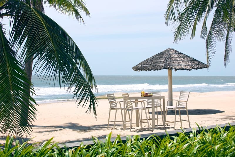 Portals Barsett bord + 4 barstoler - Lys Ecru/Korallsand - Hagemøbler - Stoler & Lenestoler - Barstol