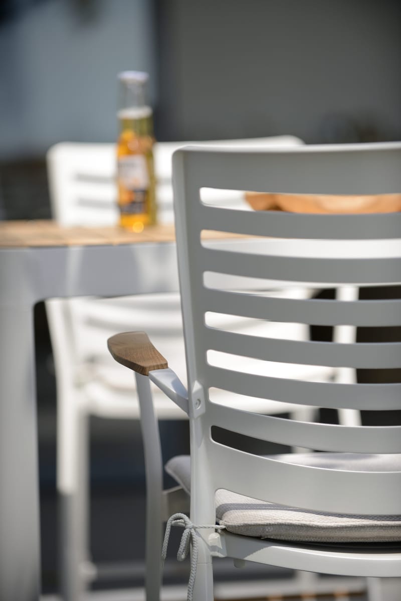 Portals Barsett bord + 4 barstoler - Lys Ecru/Korallsand - Hagemøbler - Stoler & Lenestoler - Barstol