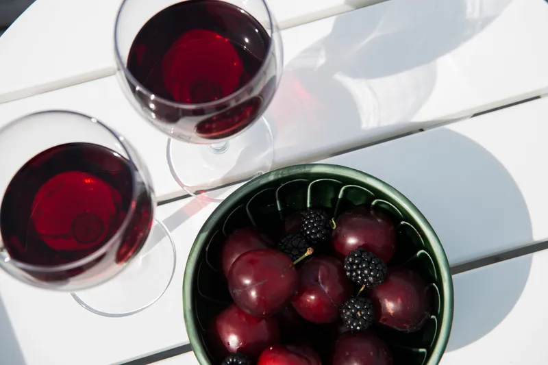 Sidebord Hillerstorp Tennessee Ø50 cm - Hvit - Hagemøbler - Balkong - Balkongmøbler - Balkongbord