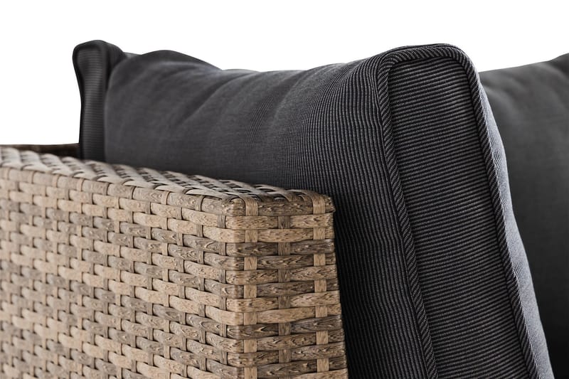 Wisconsin Loungesofa med Armstøtte 2-seters - Glass/Kunstrotting/Sand - Hagemøbler - Loungemøbler - Lounge sofa
