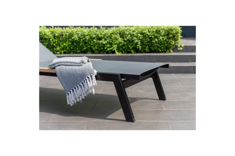 Utendørs møbelgruppe Lifestyle Garden Panama 2x solseng & salongbord - Hagemøbler - Balkong - Balkongmøbler - Balkonggrupper