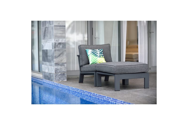 Utendørs møbelgruppe Lifestyle Garden PALAU 2x siderstol + 2x ottoman + sidebord 60 cm - Hagemøbler - Balkong - Balkongmøbler - Balkonggrupper