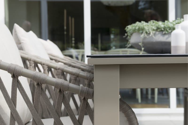 Hillerstorp Jet Set Spisebord 90 cm Beige - Beige - Hagemøbler - Hagebord - Spisebord ute