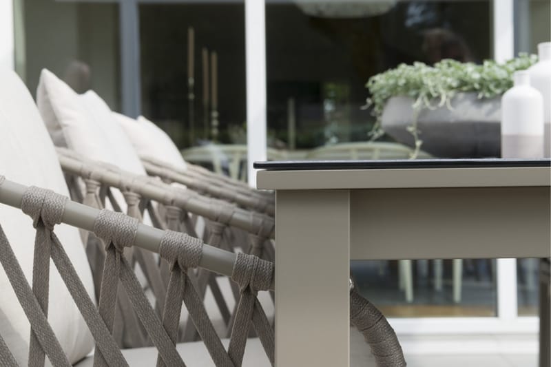 Hillerstorp Jet Set Spisebord 90 cm Beige - Beige - Hagemøbler - Hagebord - Spisebord ute