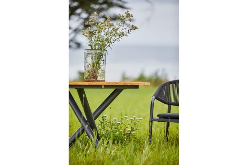 Hillerstorp Ekeryd utebord Ø110 cm - Hagemøbler - Hagebord - Spisebord ute