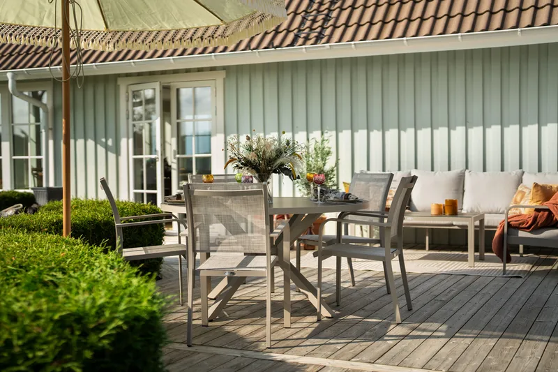 Hillerstorp Hånger Bord Ø140 cm - Grå - Hagemøbler - Hagebord - Spisebord ute
