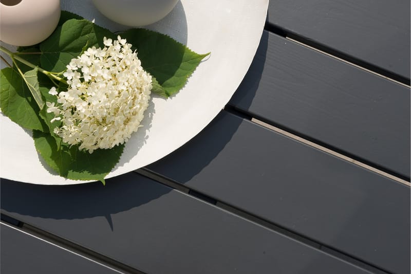 Hillerstorp Stoltö spisebord og sofabord utendørs 120 cm furu tre - Svart - Hagemøbler - Hagebord - Loungebord & Sofabord utendørs