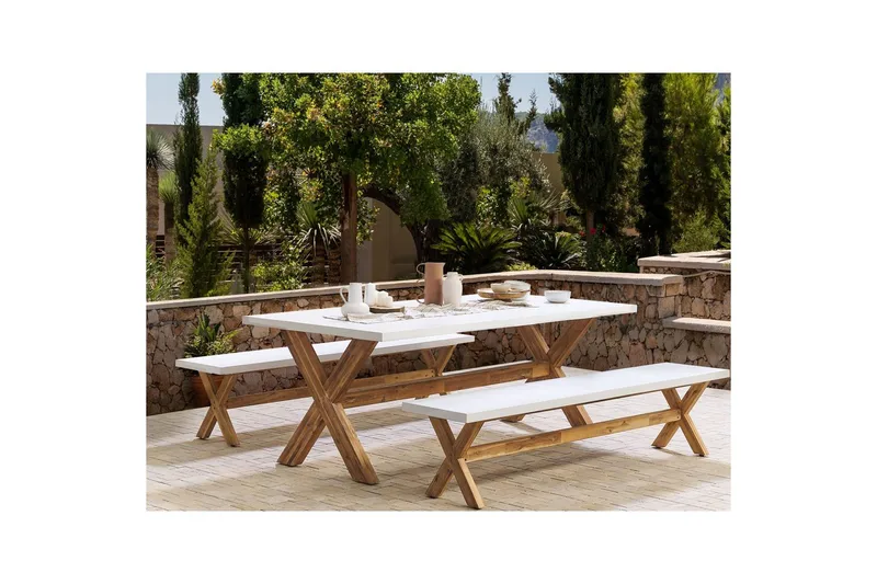 Matsalsset Beliani Olbia med bänkar 6-Sits White||Light wood - Hagemøbler - Hagegruppe - Spisegrupper hage