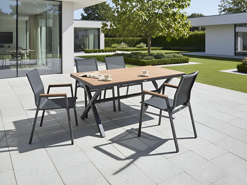 Spisebord Tiano 160 cm - Brun - Hagemøbler - Hagebord - Spisebord ute