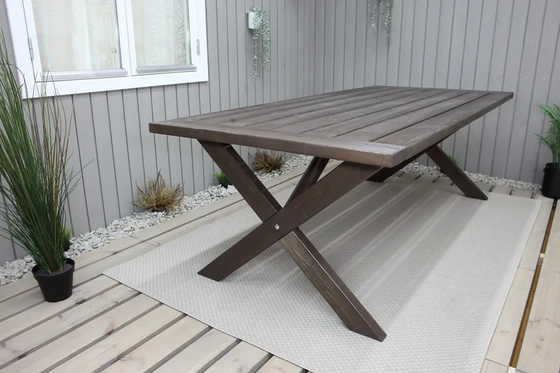 Hains Fasta Spisebord 220 cm - Brun - Hagemøbler - Hagebord - Spisebord ute