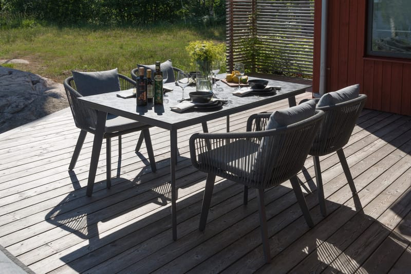 Hillerstorp Hunneslätt utebord 90x150 cm - Svart|grå - Hagemøbler - Hagebord - Spisebord ute