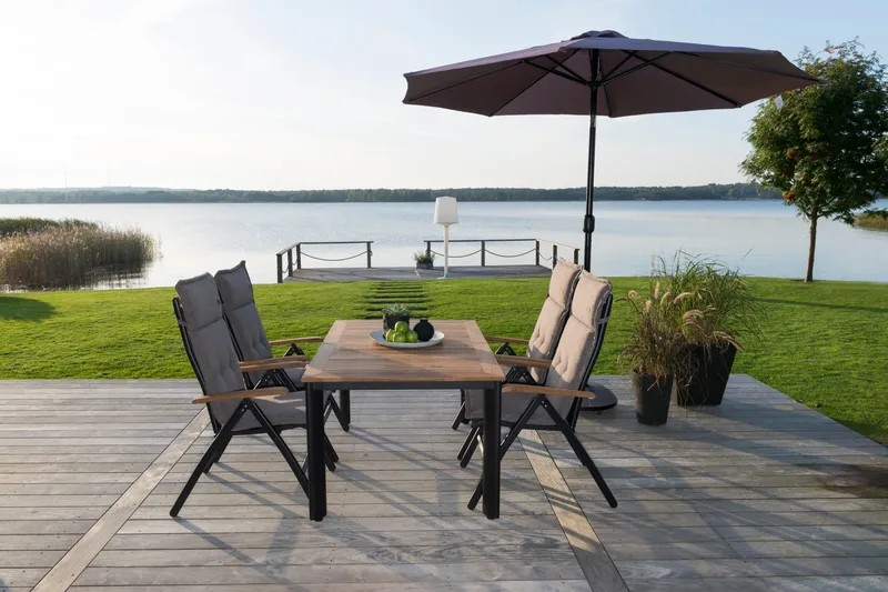 Hillerstorp Nydala utebord 150-200 - Svart/Teak - Hagemøbler - Hagebord - Spisebord ute
