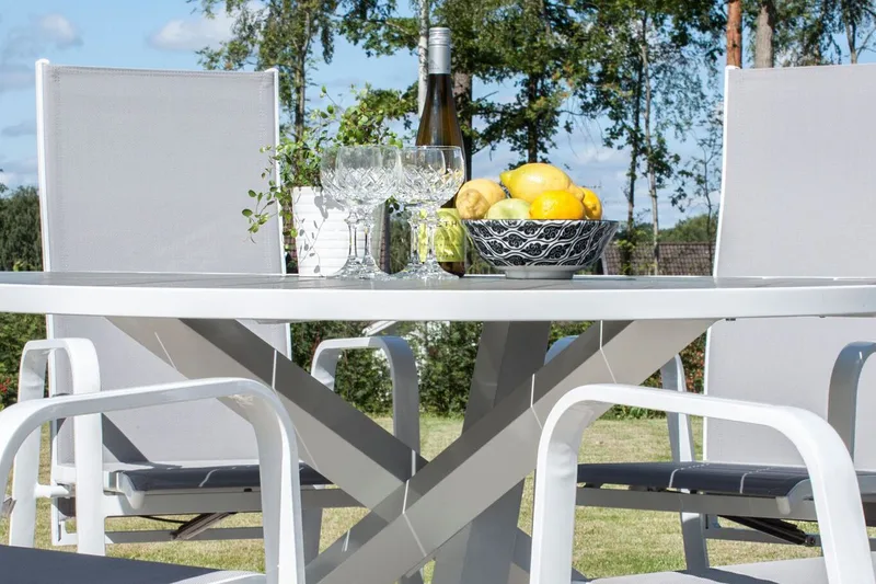 Parma Spisebord 140 cm Rundt Hvit/Grå - Venture Home - Hagemøbler - Hagebord - Spisebord ute