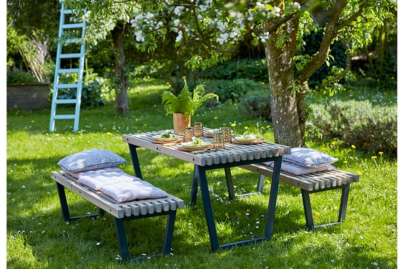 PLUS Siesta Stort Bord 138 cm - Hagemøbler - Hagebord - Spisebord ute