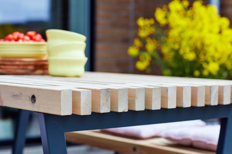 PLUS Siesta Stort Bord 138 cm - Hagemøbler - Hagebord - Spisebord ute