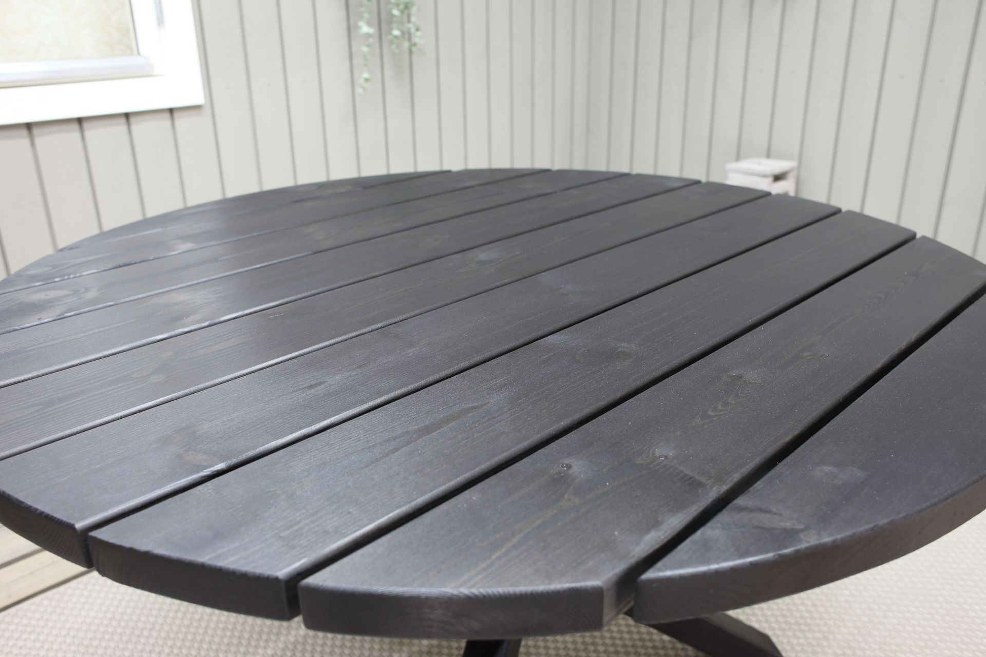 Scottsdale Spisebord Rundt 112 cm - Kaffesvart - Hagemøbler - Hagebord - Spisebord ute