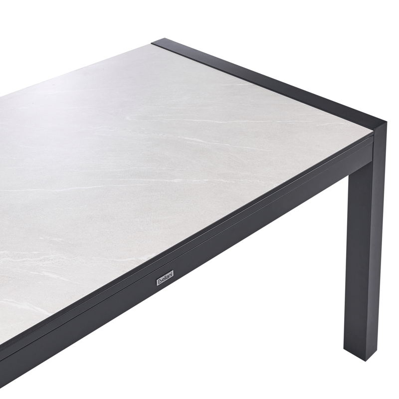 Uttrekkbart spisebord utendørs Binasco 160/220 cm - Beige/svart - Hagemøbler - Hagebord - Spisebord ute