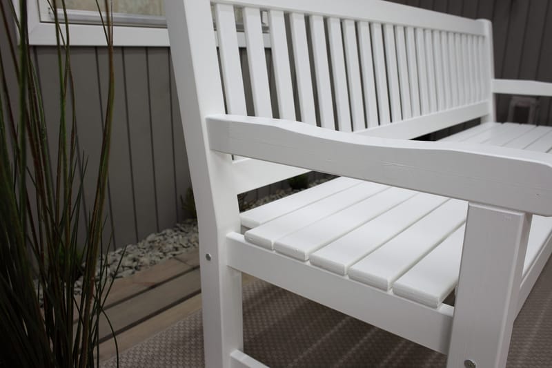 Rimforsa Hagesofa - Hvitglasert Furu - Hagemøbler - Utesofa - Hagebenk & hagesofa