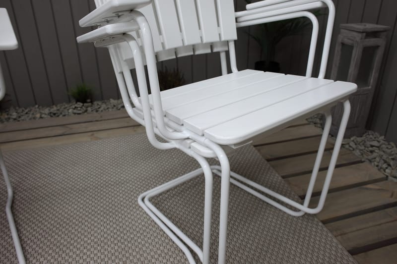 Vaxholm Karmstol Hvit - KWA - Hagemøbler - Stoler & Lenestoler - Spisestoler & hagestoler utendørs