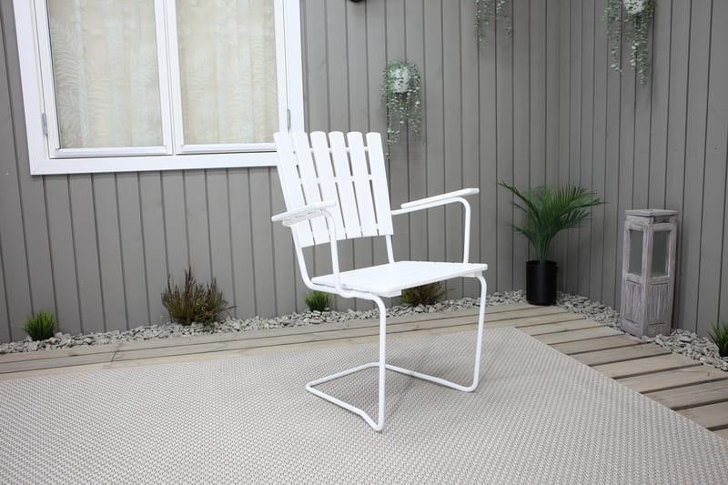 Vaxholm Karmstol Hvit - KWA - Hagemøbler - Stoler & Lenestoler - Spisestoler & hagestoler utendørs