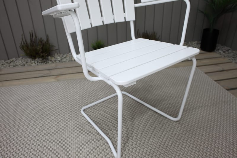 Vaxholm Karmstol Hvit - KWA - Hagemøbler - Stoler & Lenestoler - Spisestoler & hagestoler utendørs